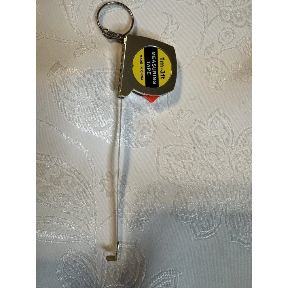 Retractable Ruler Tape Measure Mini Portable Pull Ruler Keychain 1m/3ft NEW